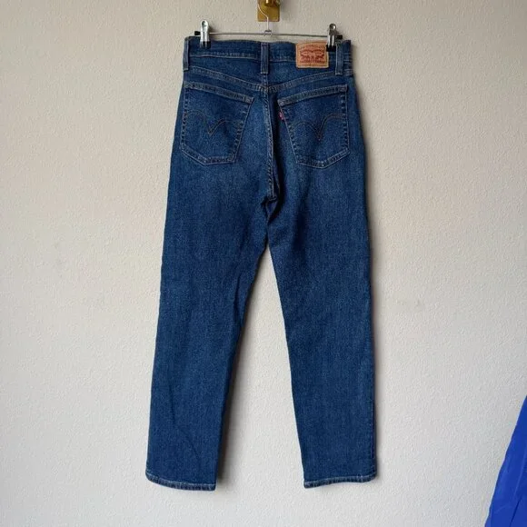 Levi’s Wedgie Straight High Rise Jeans in Medium Wash Size 27 - Picture 3 of 8